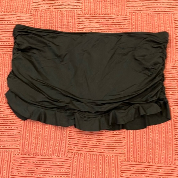 Simon Chang swim skort ( skirt with bikini bottom) Black - Picture 5 of 14